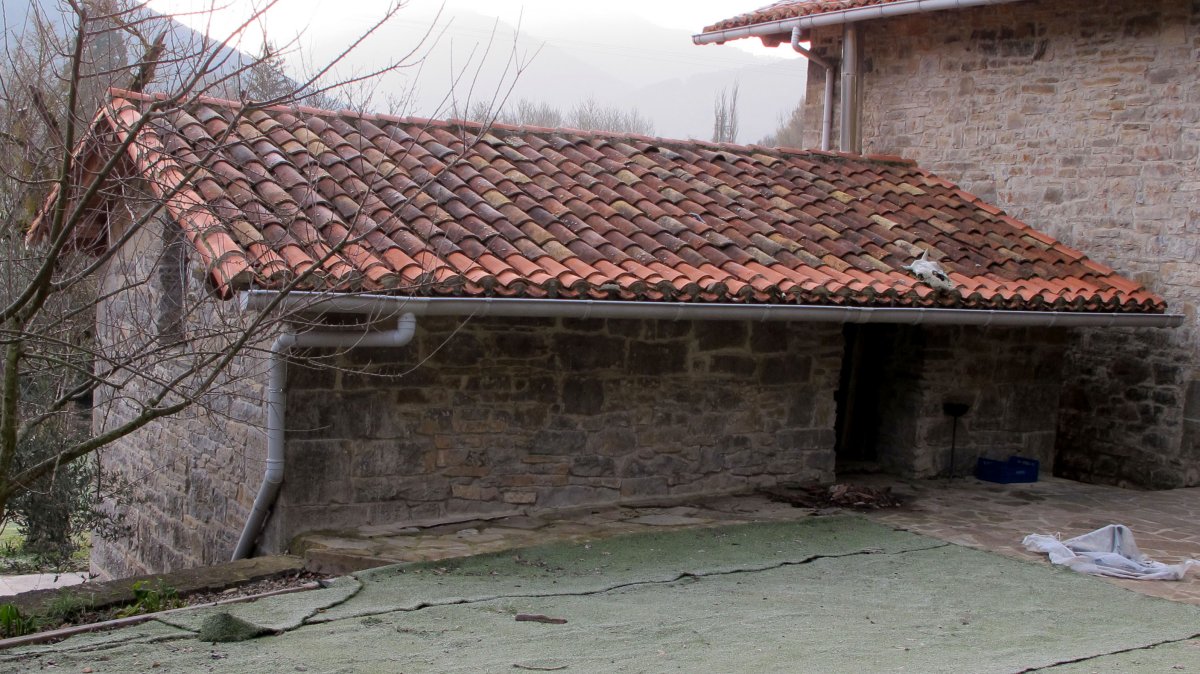 Bideko Amabirgiña ermita, Urritza