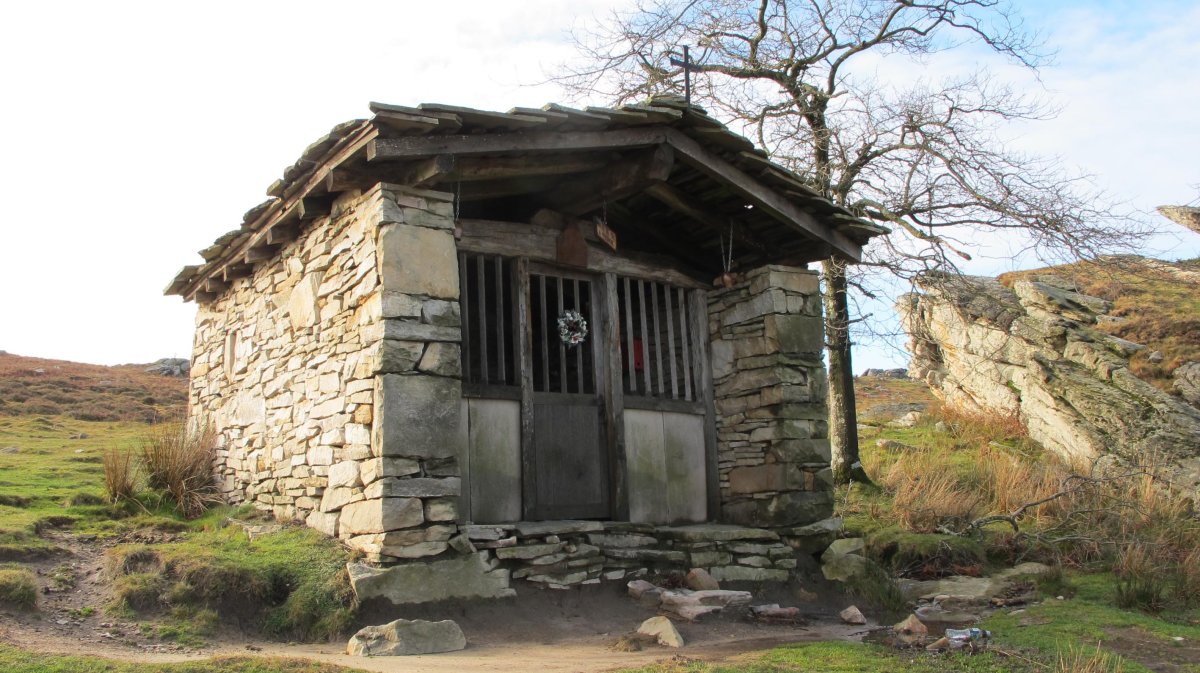 Ermita Ihizelaia inguruan, Azkaine