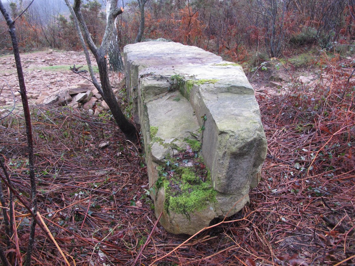 La Plana 2 zutarria, Azkaine