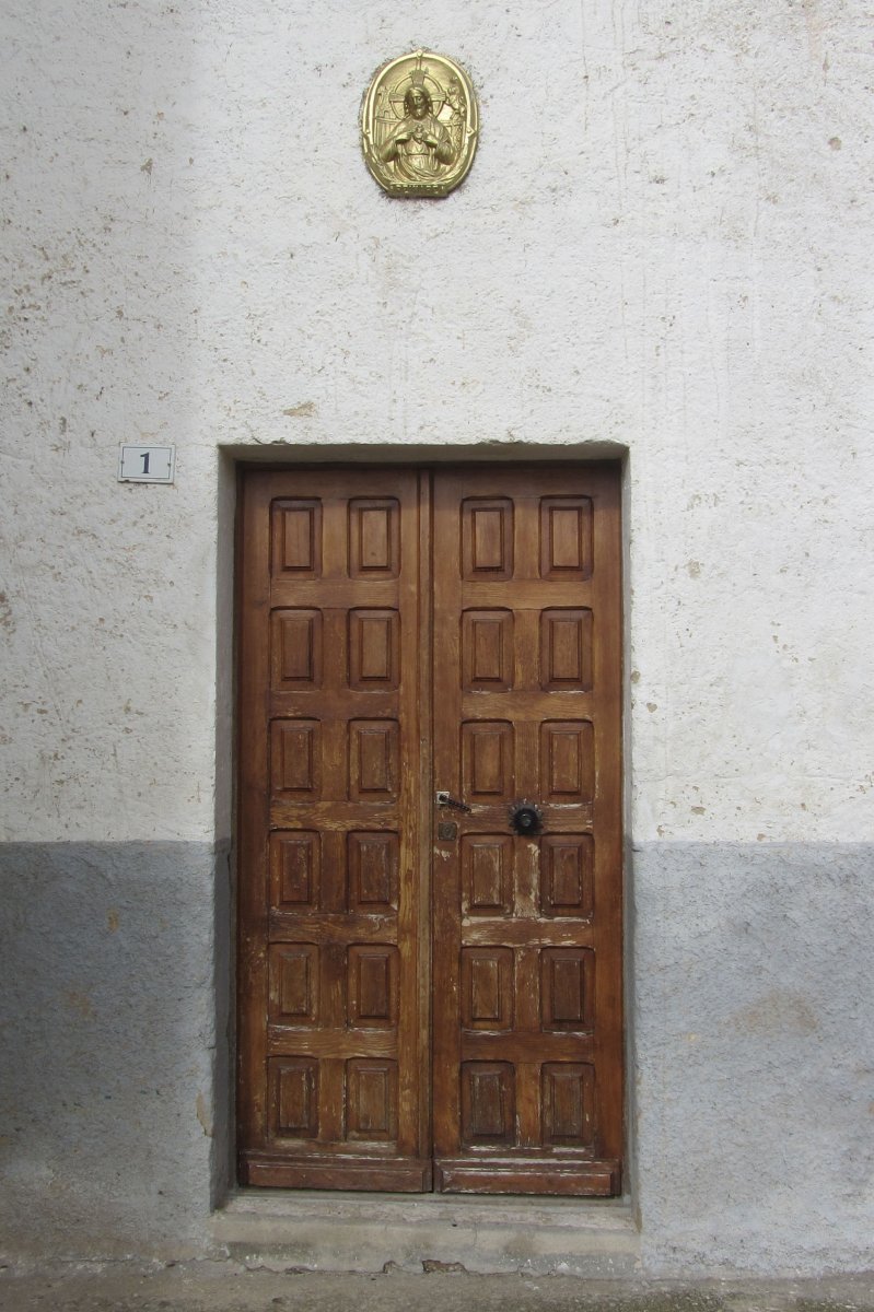 San Migel ermitaren sarrerako atea, Alloz