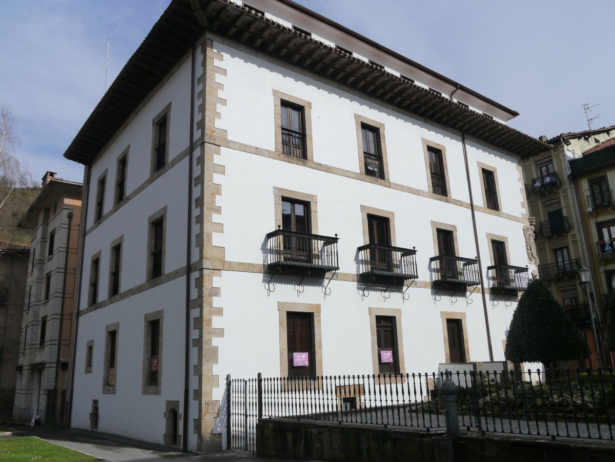 Irizar jauregia, Bergara