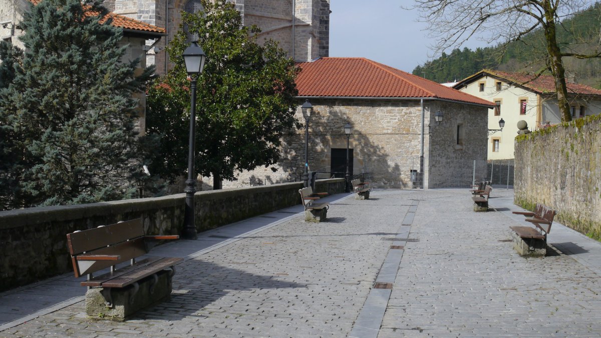 Epaitegiaren atzeko kalea, Bergara