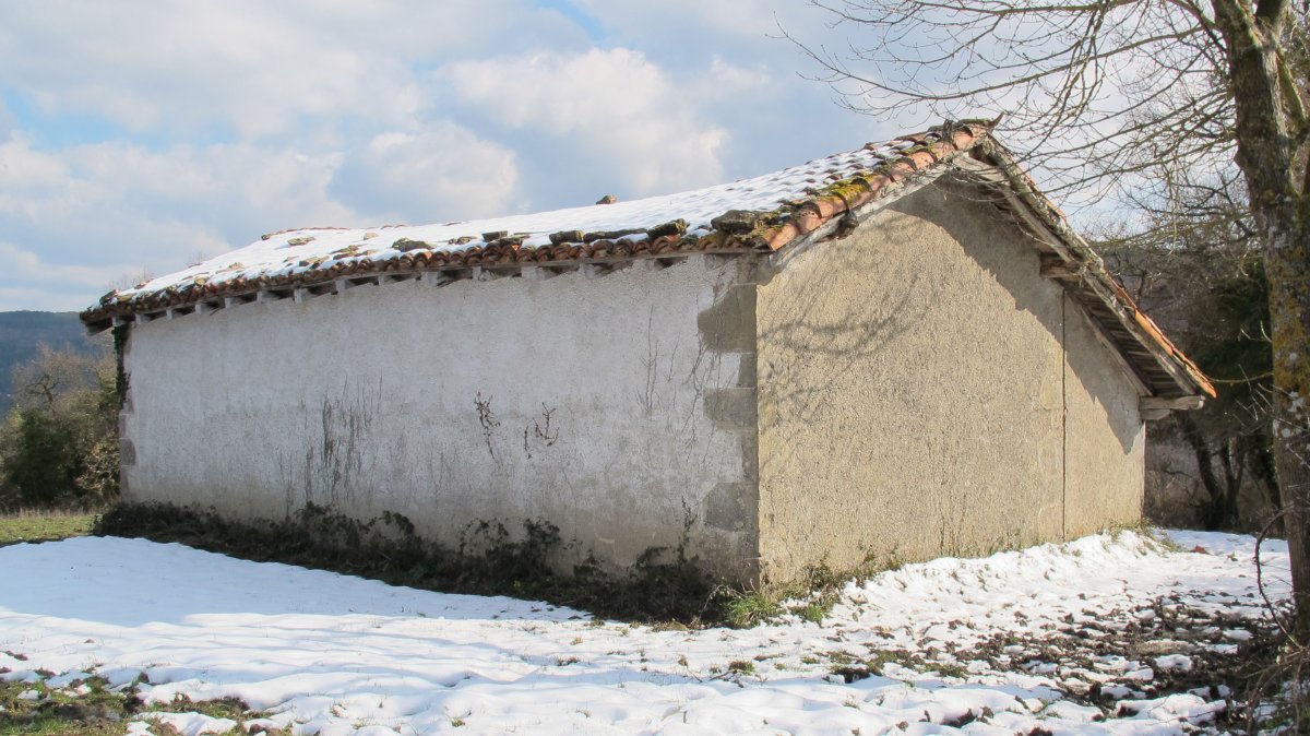 San Marko baseliza, Burutain