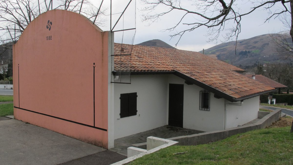 Ondikola ermita, Azkaine