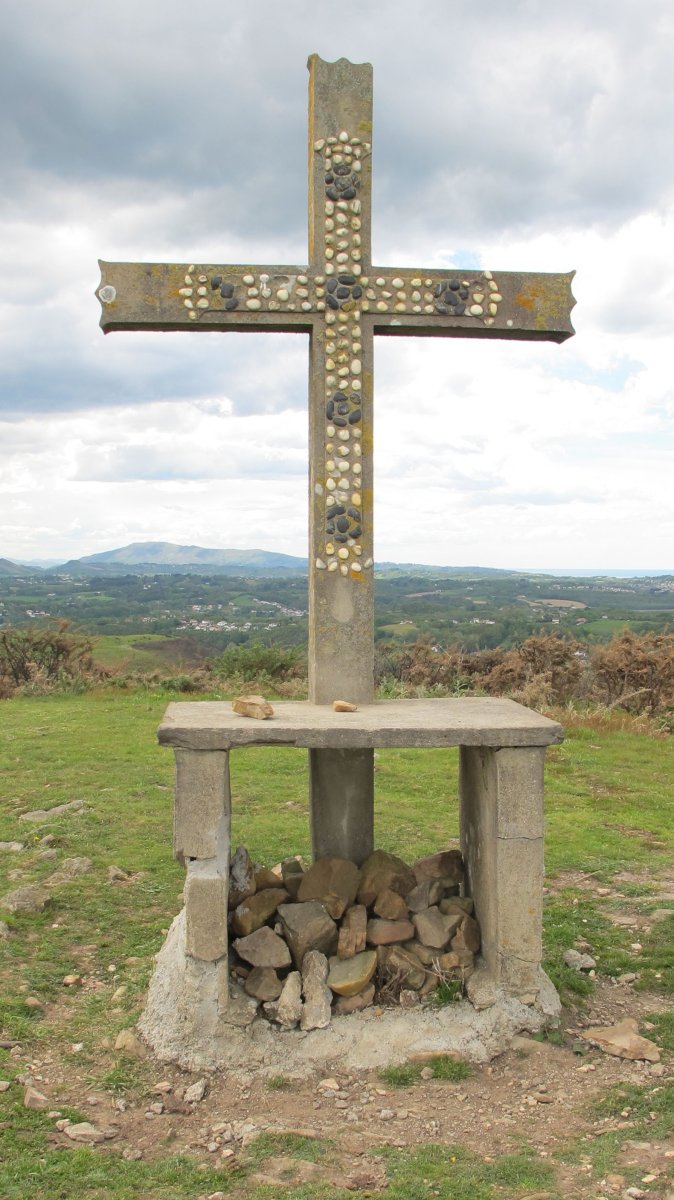 Santa Barbara gurutzea, Senpere
