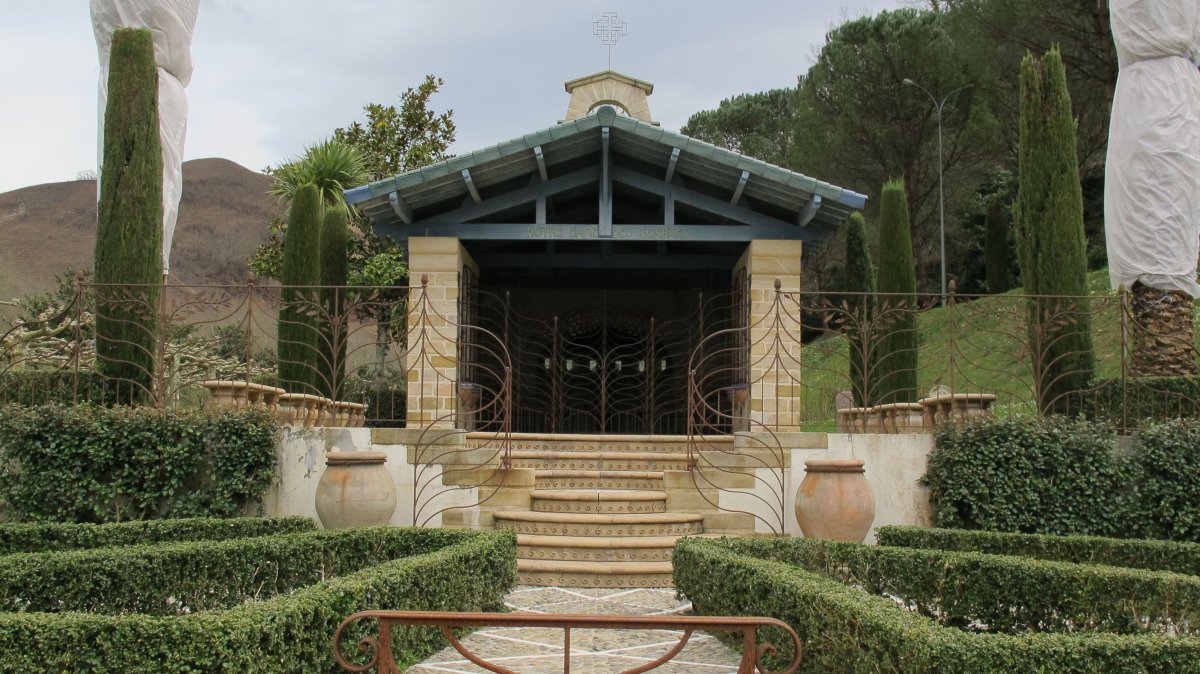 Notre Dame des Sources ermita, Kanbo