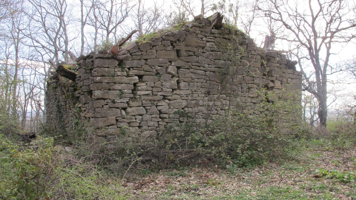 San Kristobal ermitaren hondakinak, Egillor