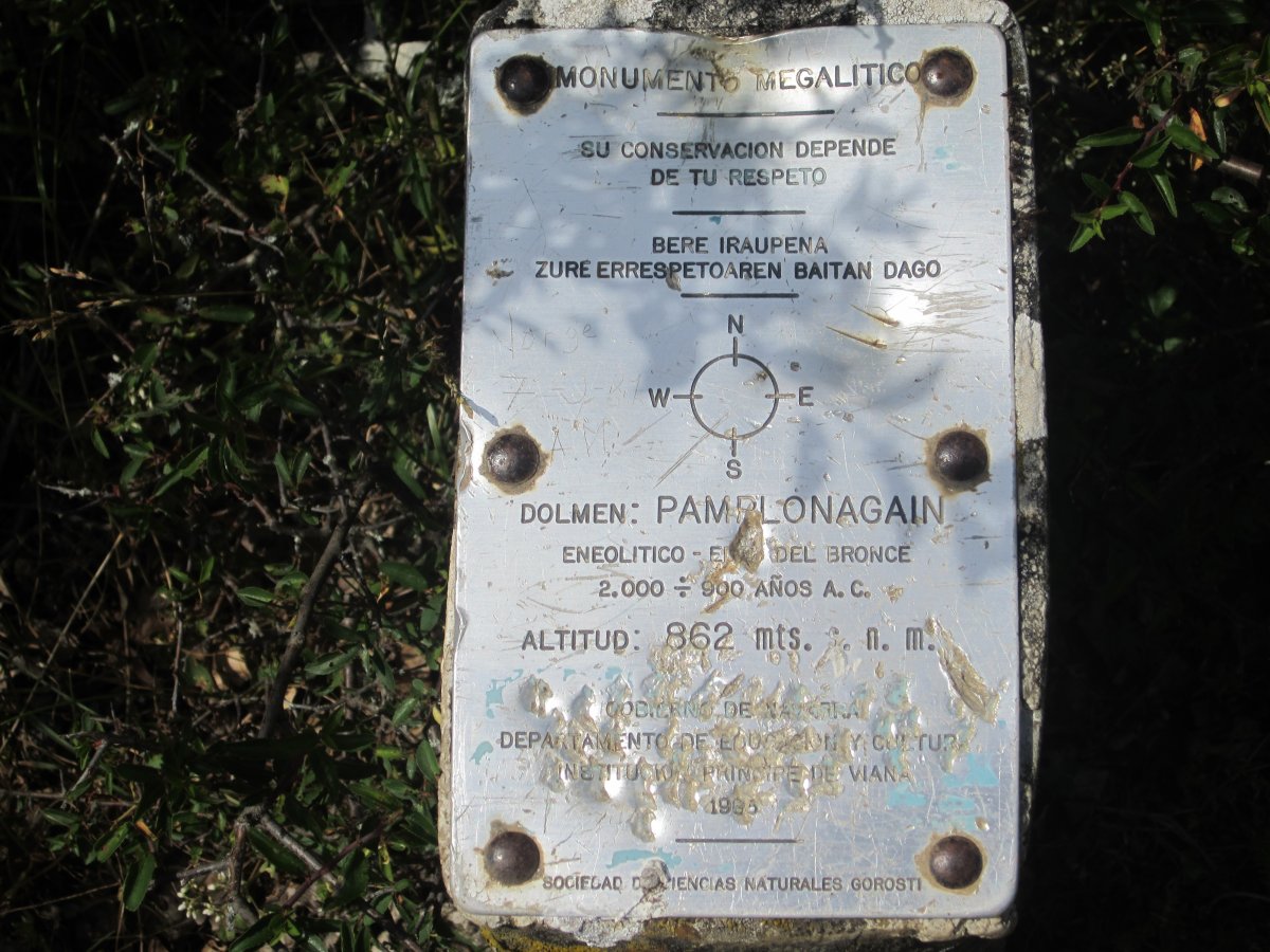 Dólmen Panplonagañe   (Julio 2012)