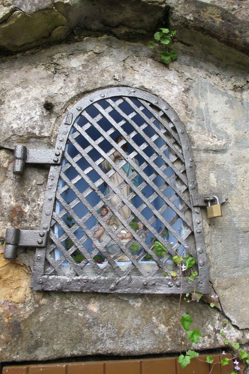 Bastidako Kapera, Bastida