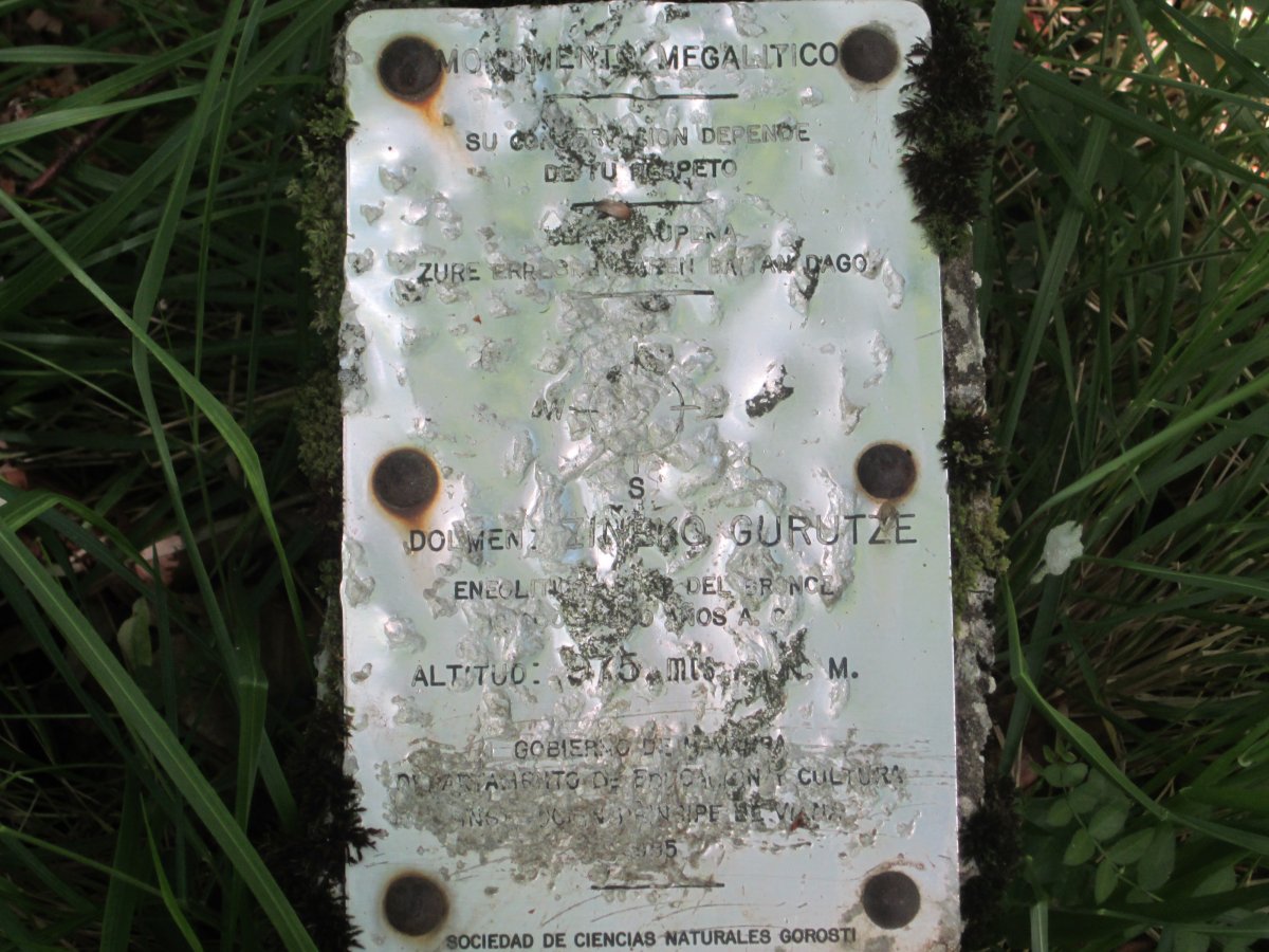 Dólmen Ziñeko Grutze  (Julio 2012)
