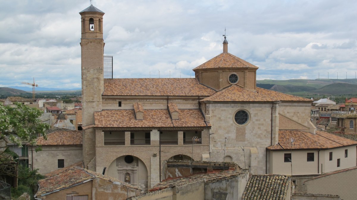 Santa Maria eliza, Faltzes