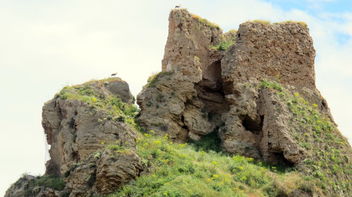 Castillo de los Moros gaztelua, Faltzes