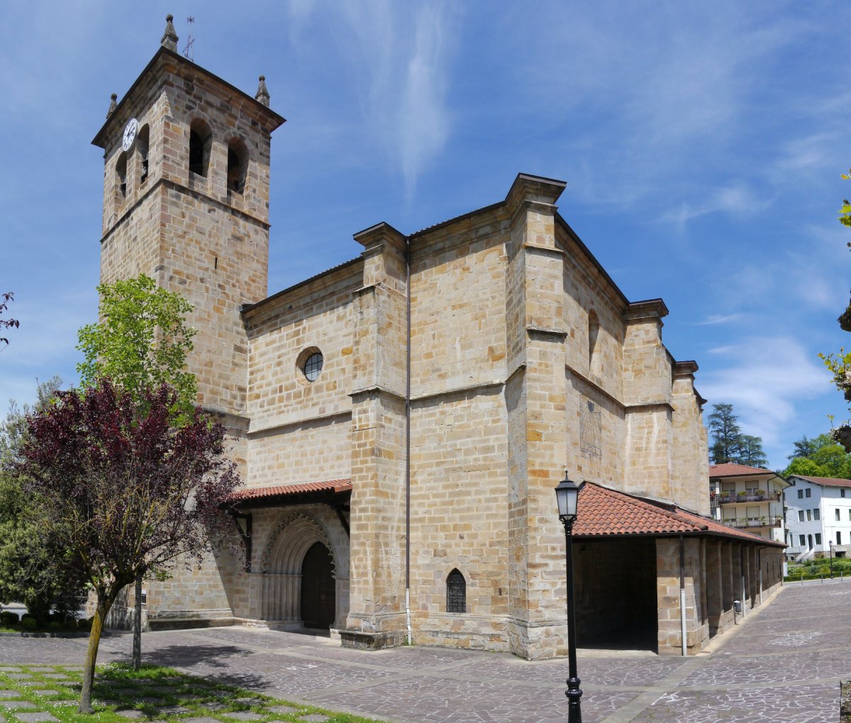 San Migel eliza, Idiazabal