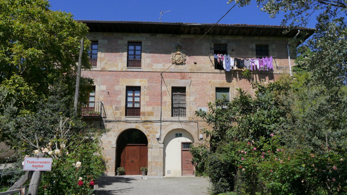 Maugia etxea, Idiazabal