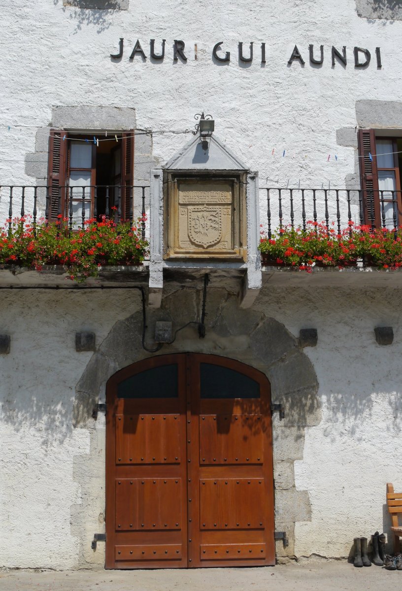 Jauregi-aundi etxea, Amezketa