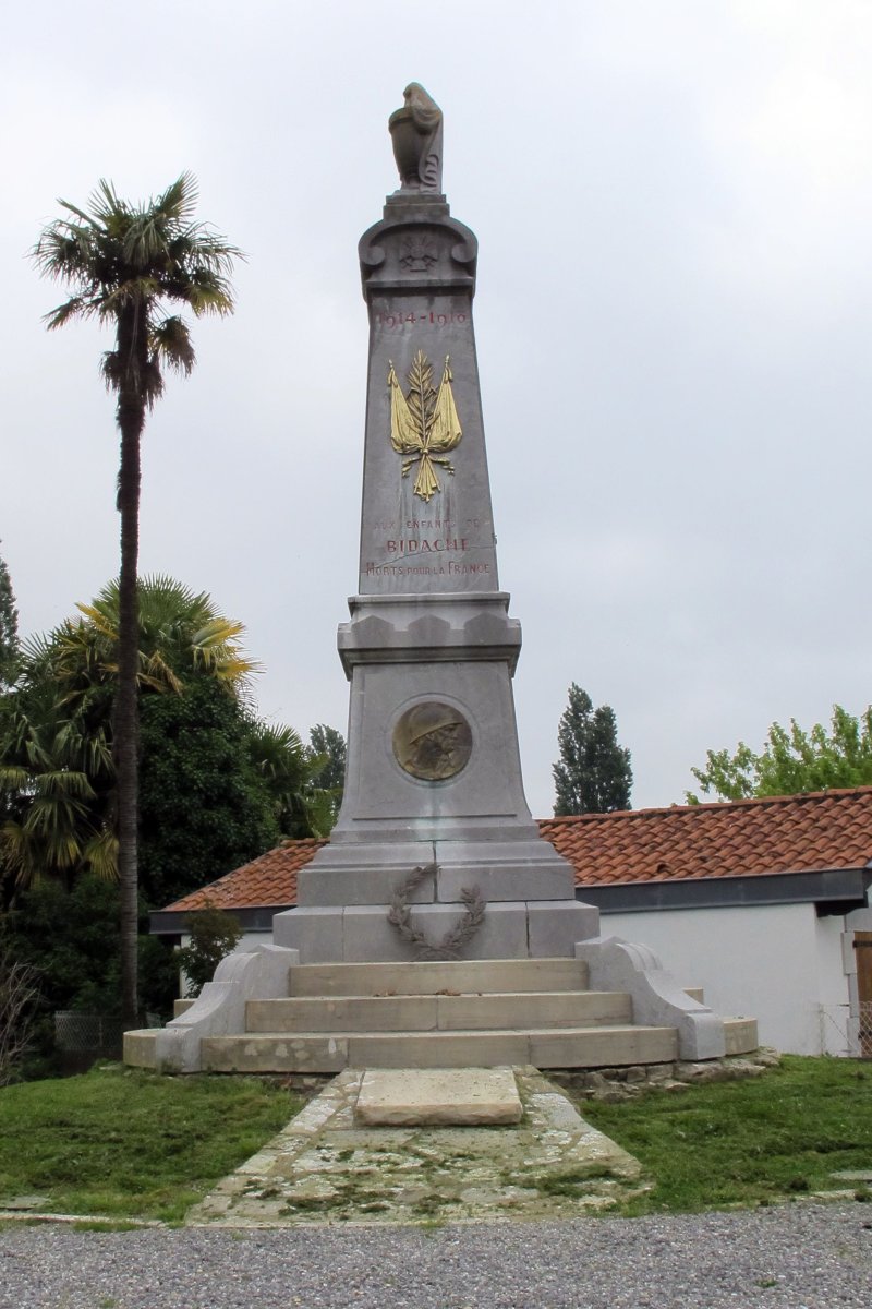 Oroigarria, Bidaxune