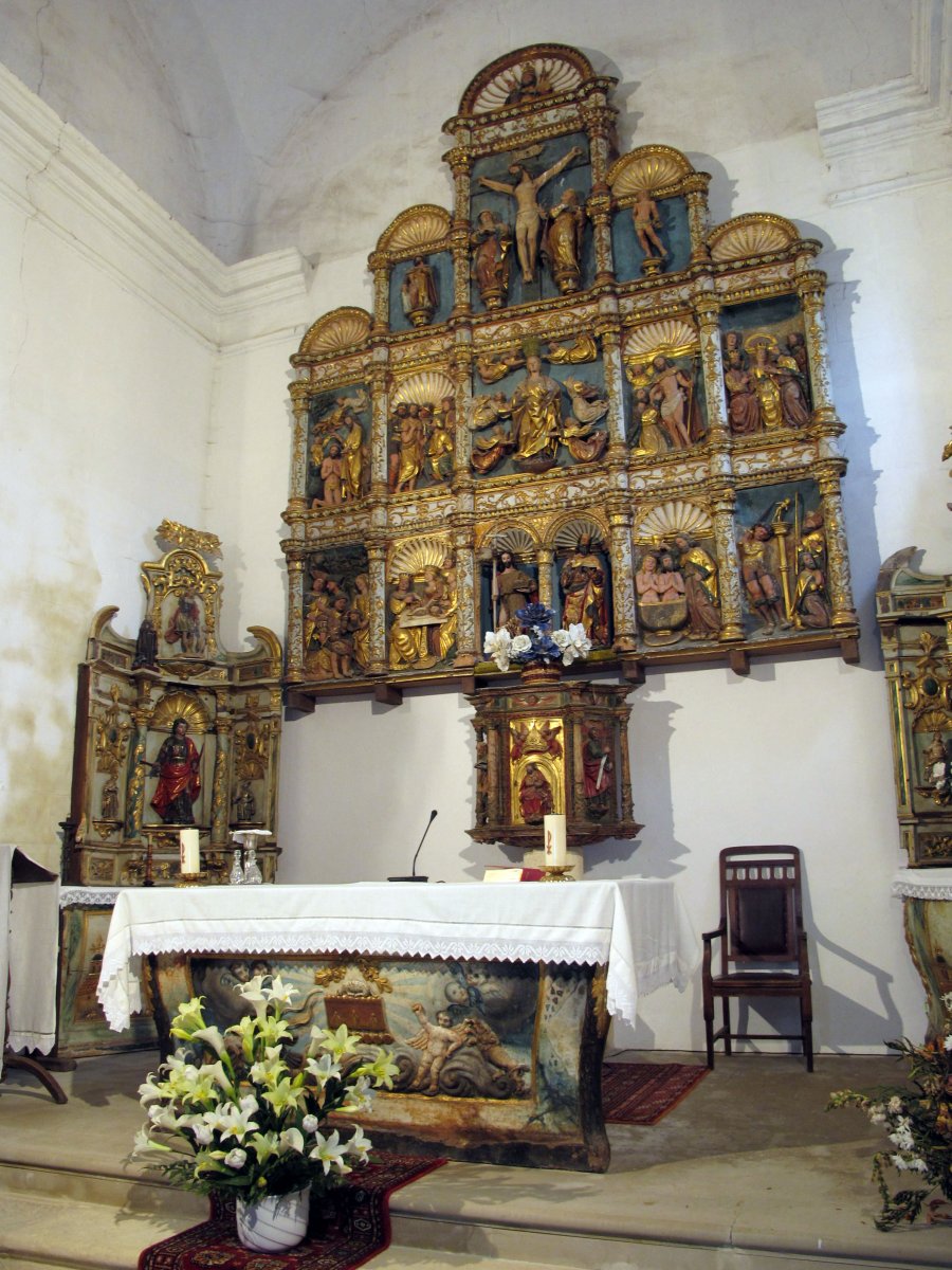 San Juan Bautista eliza, Obekuri