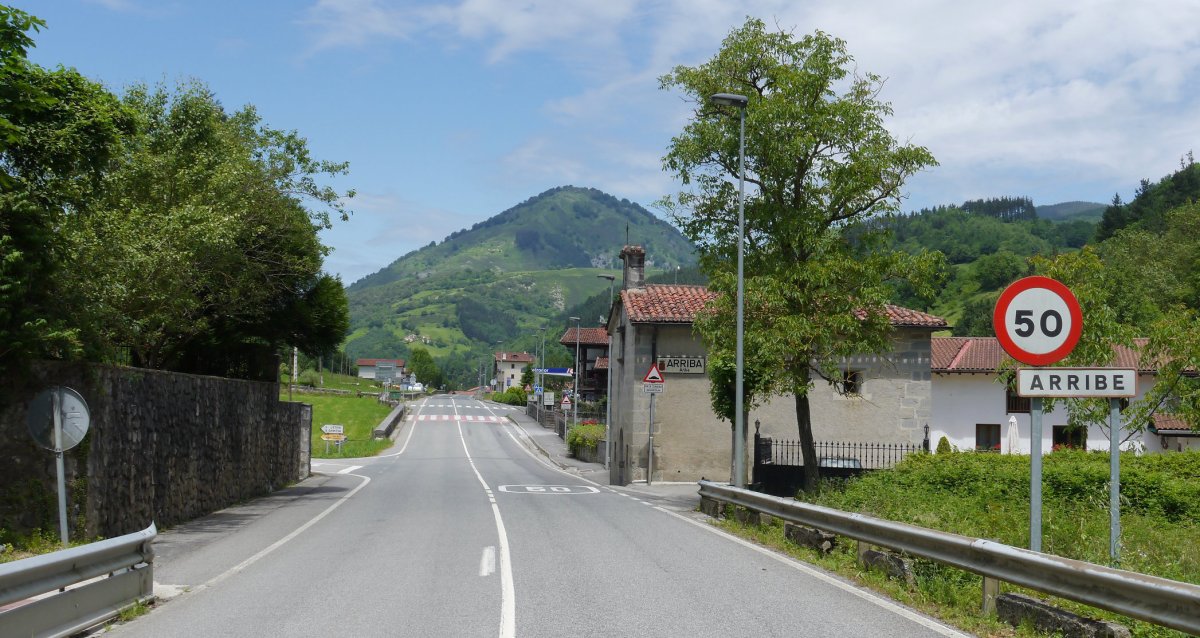 Arribe, Betelu aldeko sarrera