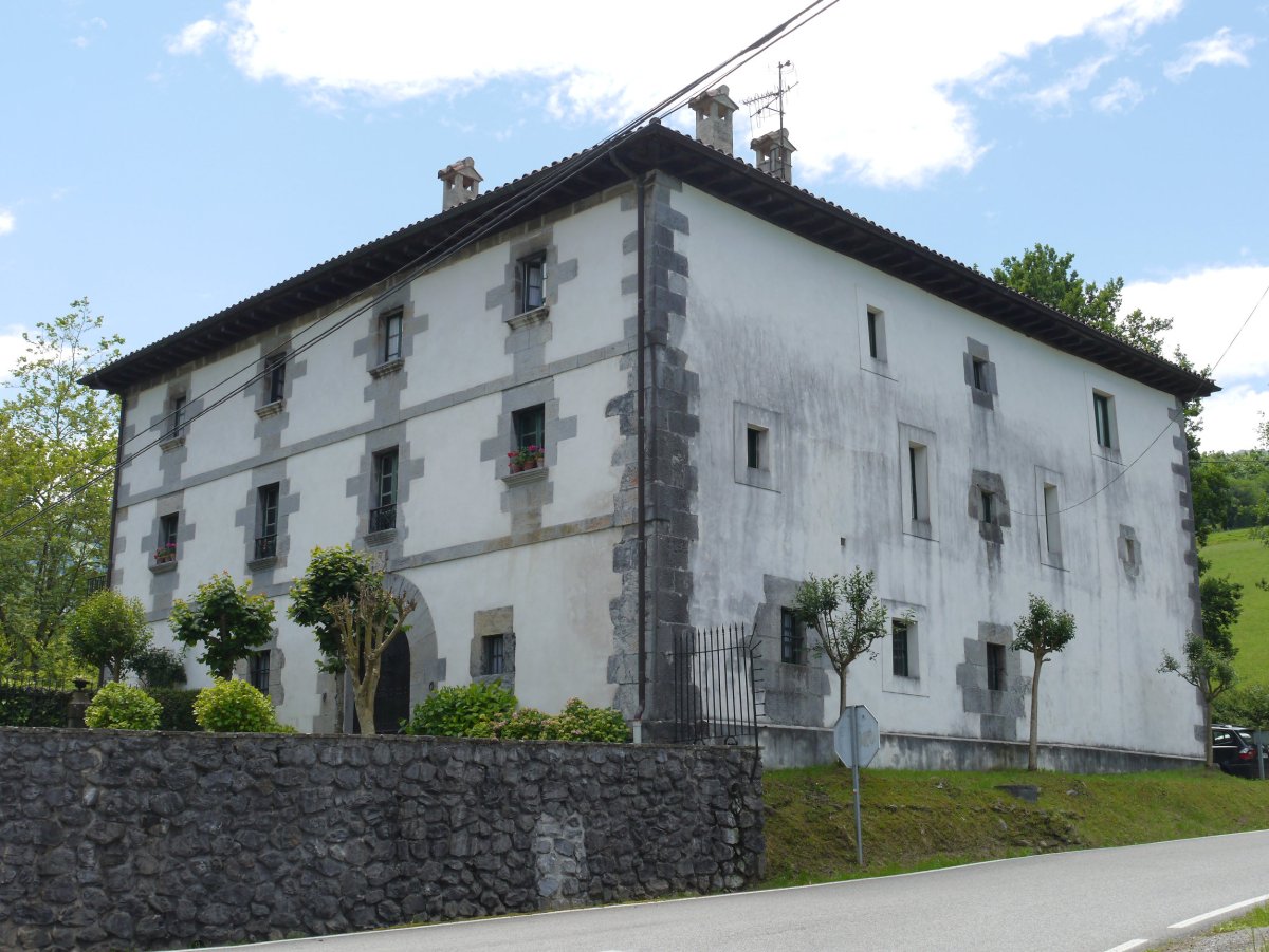 Orella jauregia, Arribe