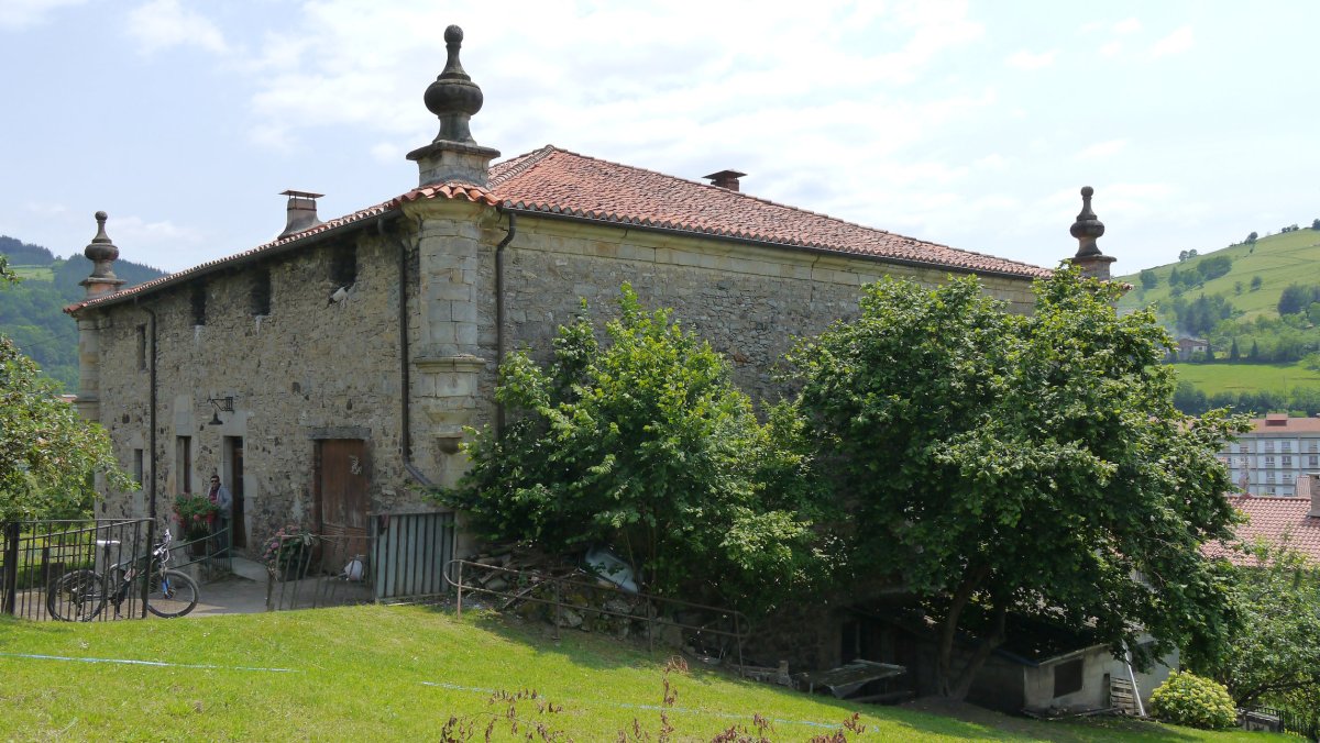 Moiua jauregia, Bergara