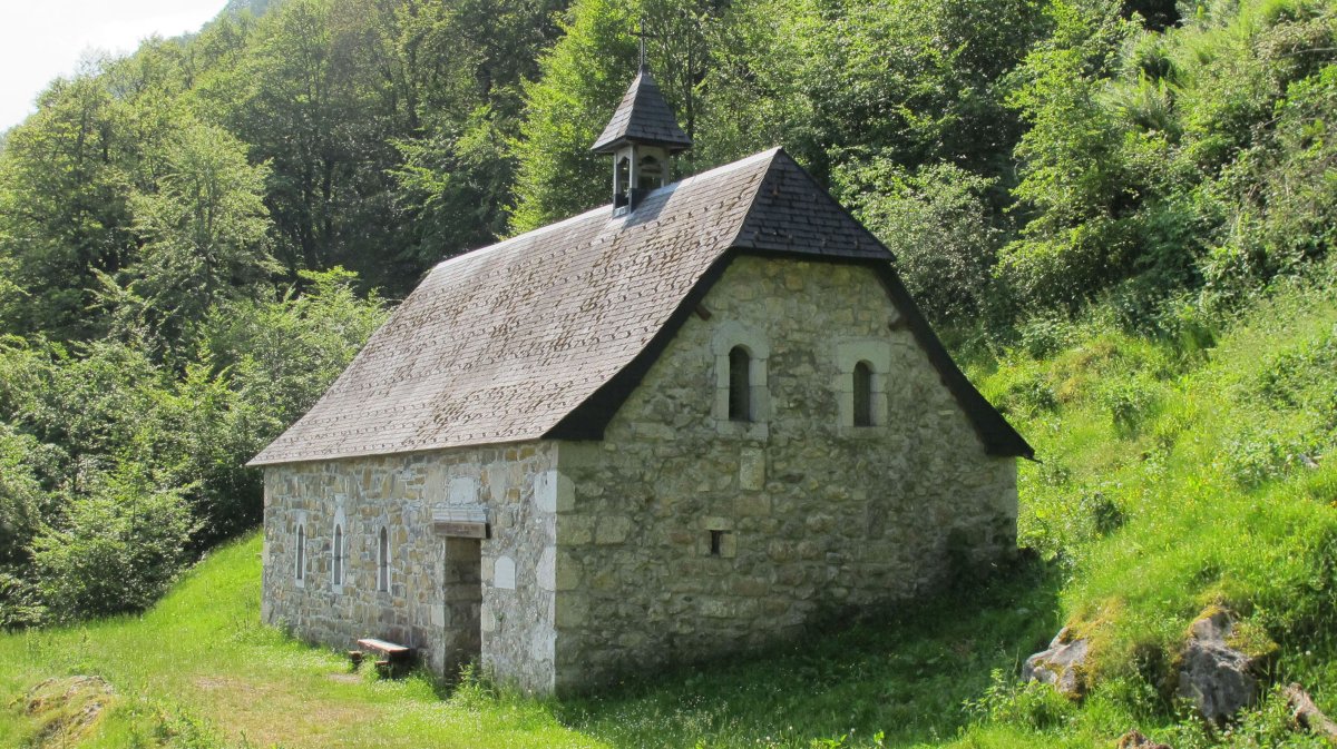 San Jose ermita, Larraine