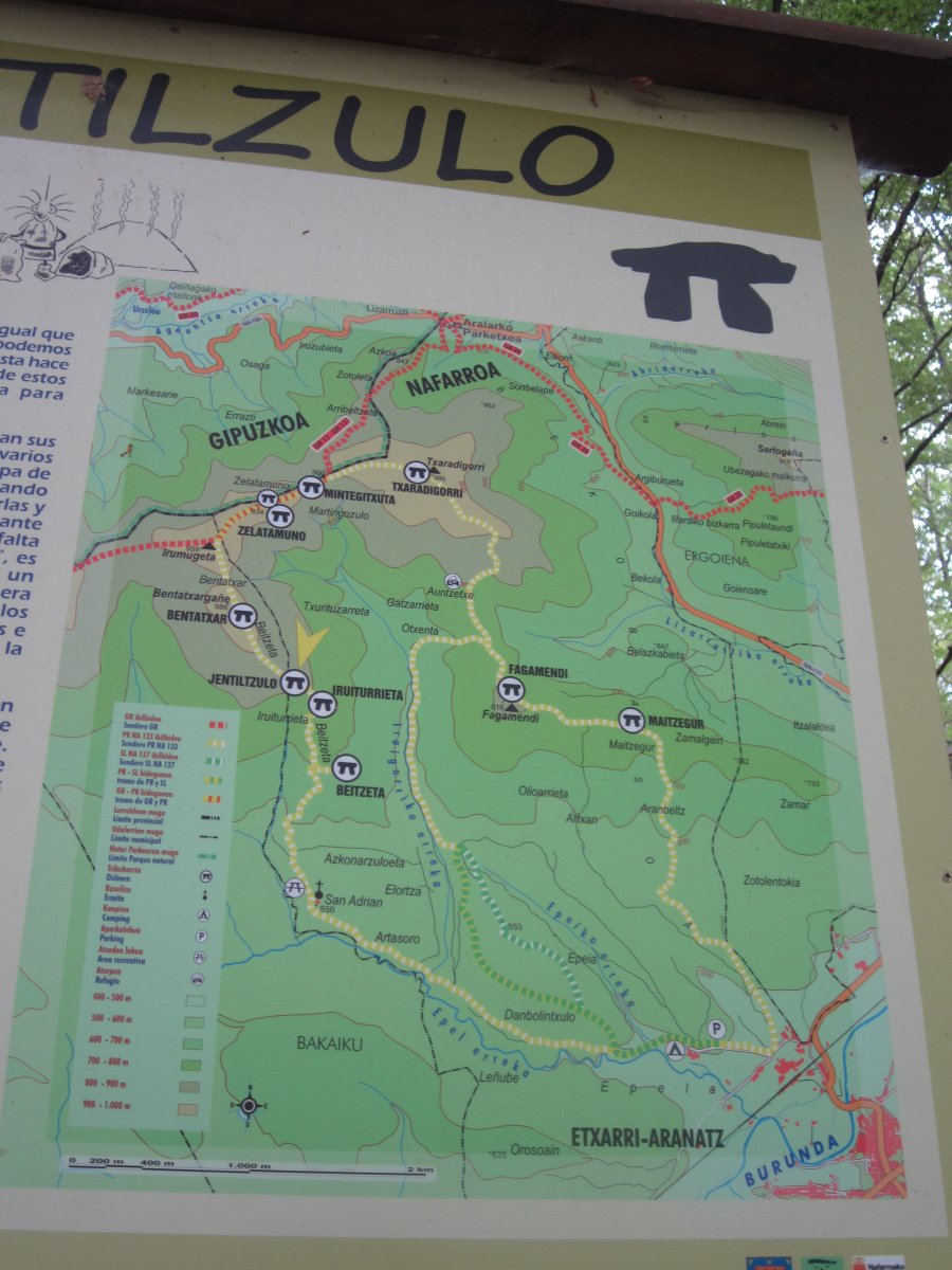 Dólmen Jentilzulo  (Julio  2013)