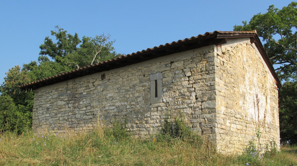 Santa Engrazia ermita, Uhartehiri