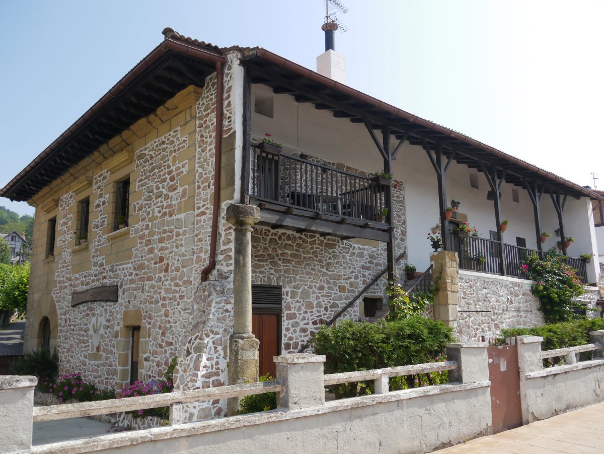 Intxaurrondo etxea, Donostia