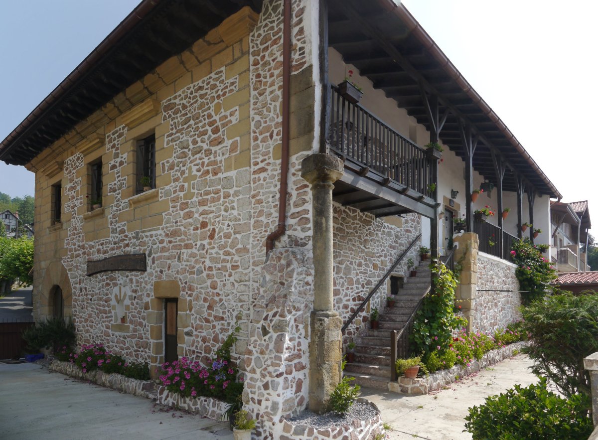 Intxaurrondo etxea, Donostia