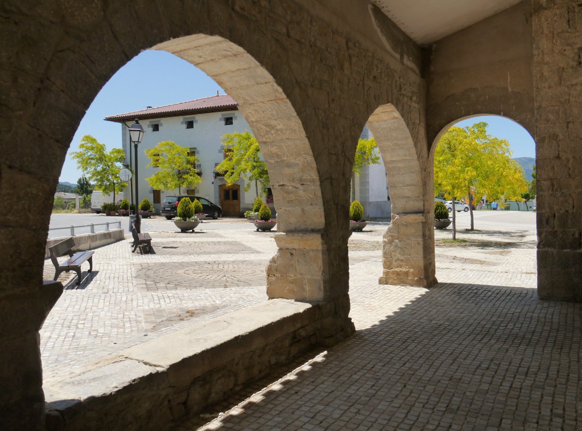 San Martin eliza, Loza