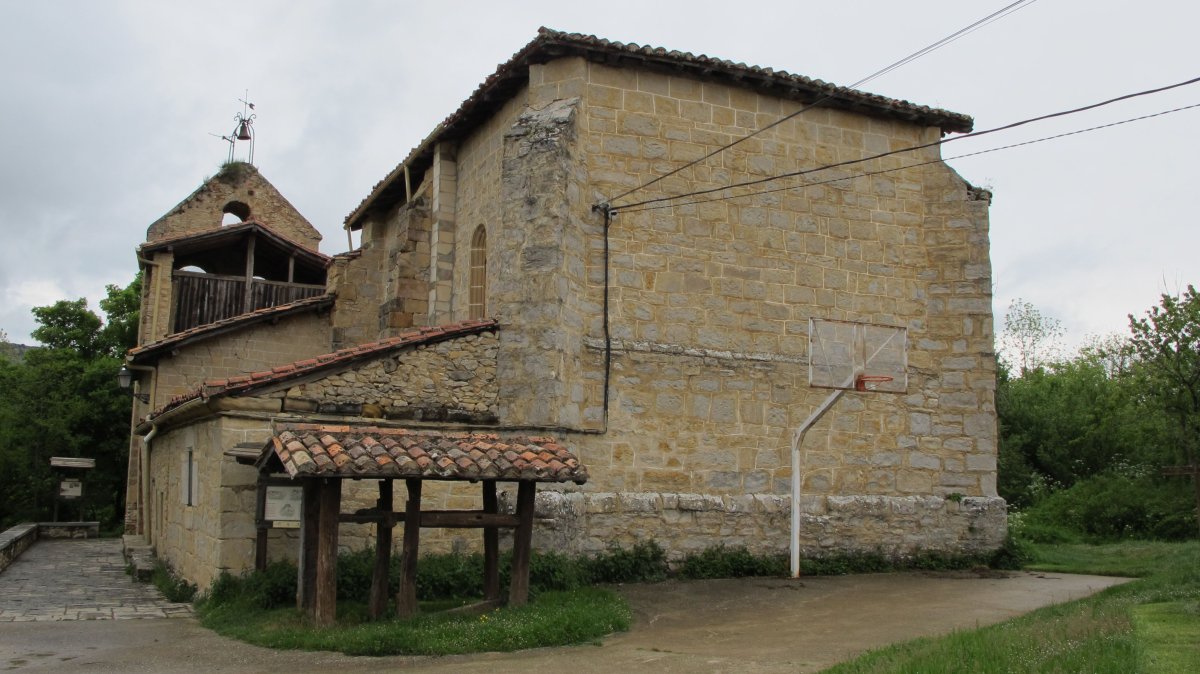 Santa Elena eliza, Lalastra