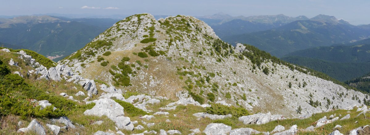 Ezkaurre Txikia, Mendebaldeko tontorra Ekialdeko tontorretik