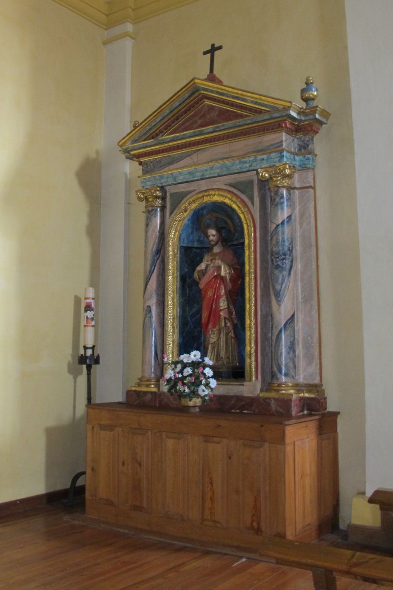 San Migel eliza, Zufia