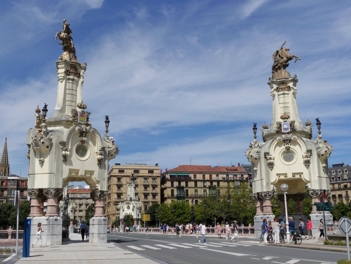 Maria Cristina zubia, Donostia