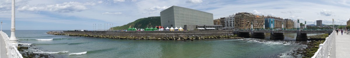 Urumea itsasoratzen eta Kursaal eraikina, Donostia