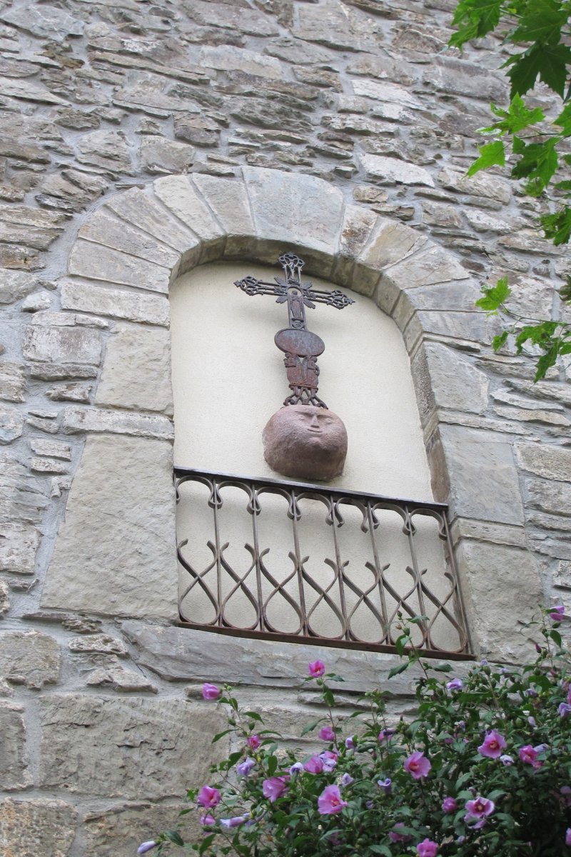 San Martín eliza, Arano