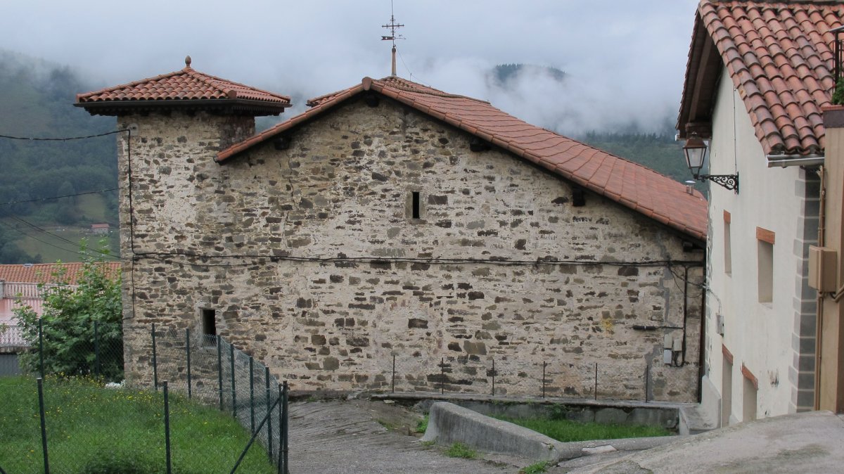 San Martín eliza, Arano