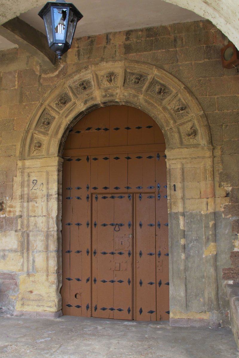 La Asunción eliza, Acedo