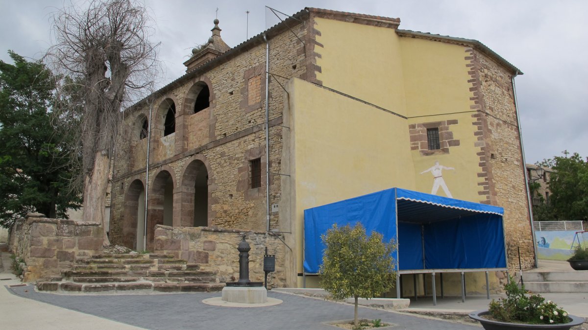 San Juan Bautista eliza, Asarta