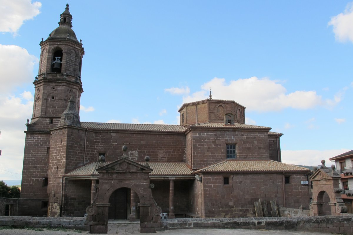 Santa Cecilia eliza, Sorlada