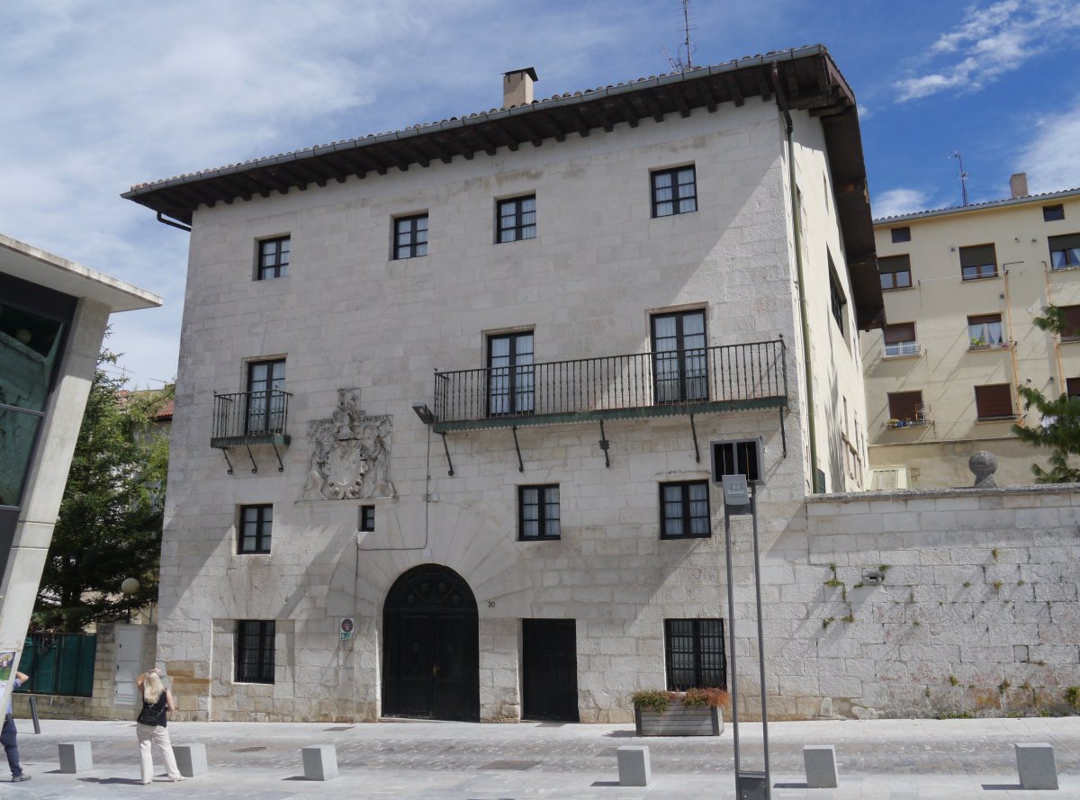 Bustamante etxea, Agurain