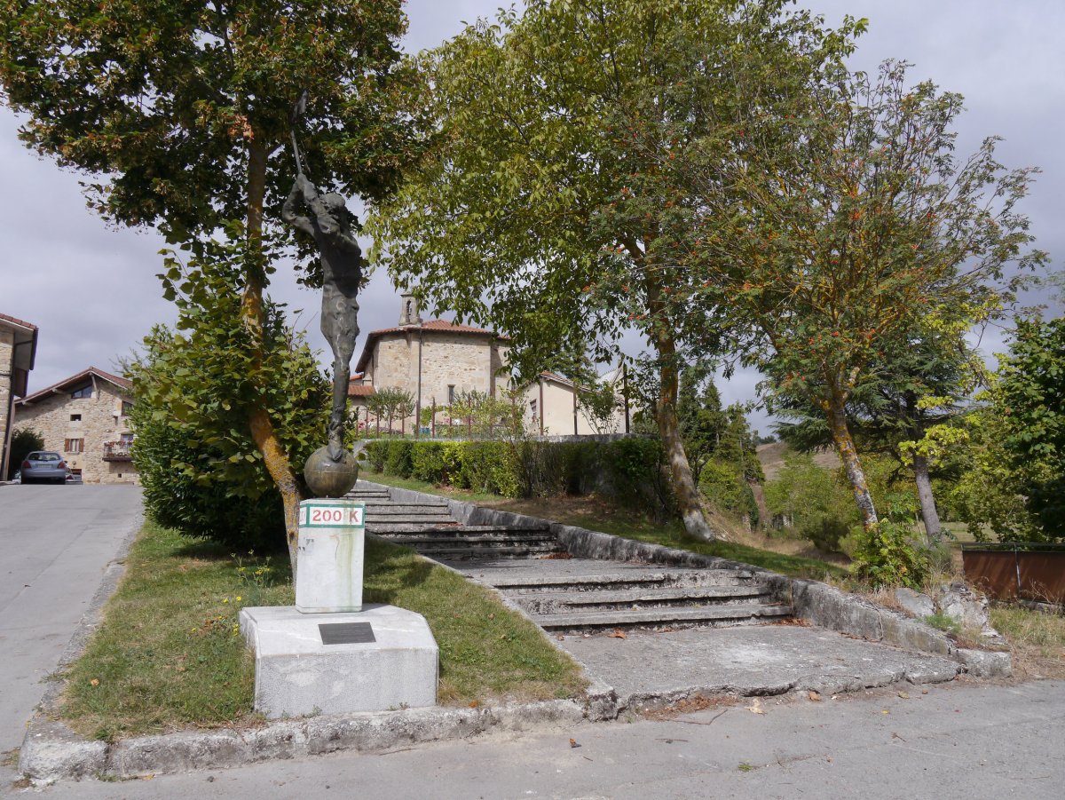 Andra Mariren ermita igotzen den bidea, Araia