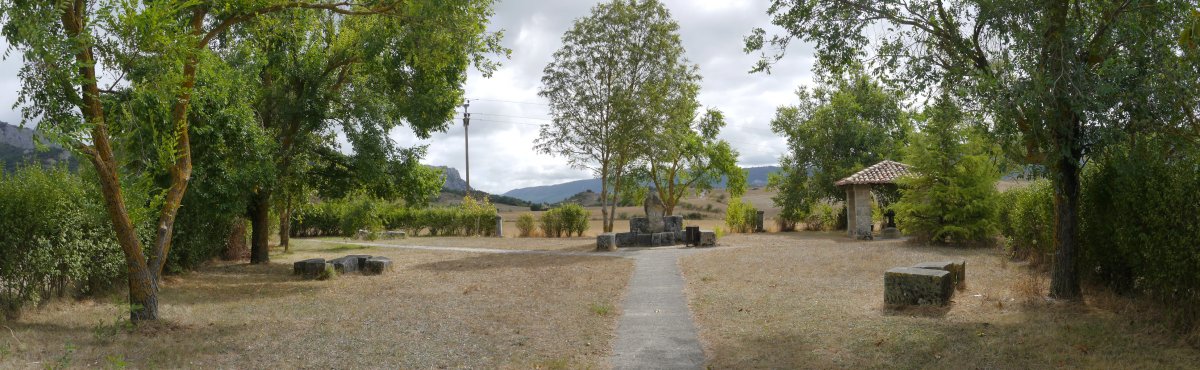 Parkea, San Juan ermitarako bidean, Araia