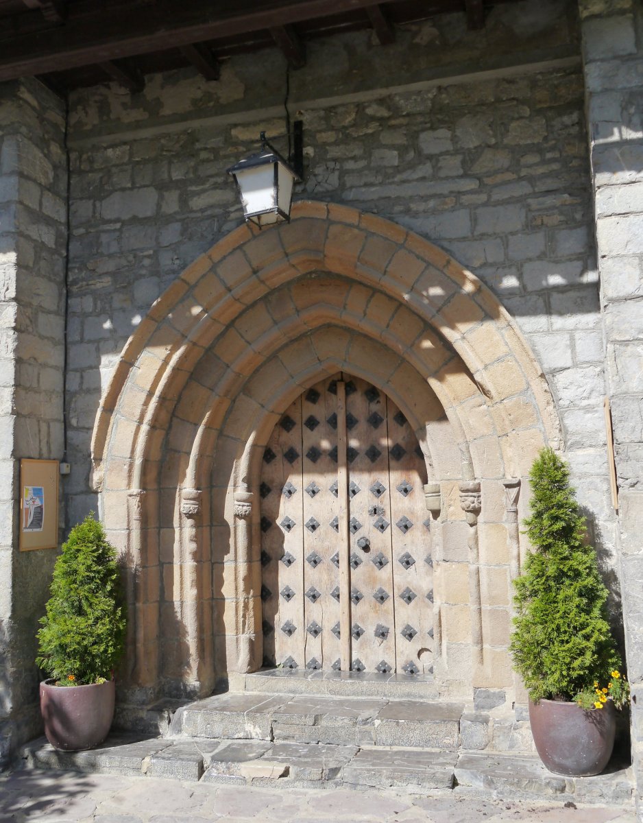 San Vicente eliza, Itzalle