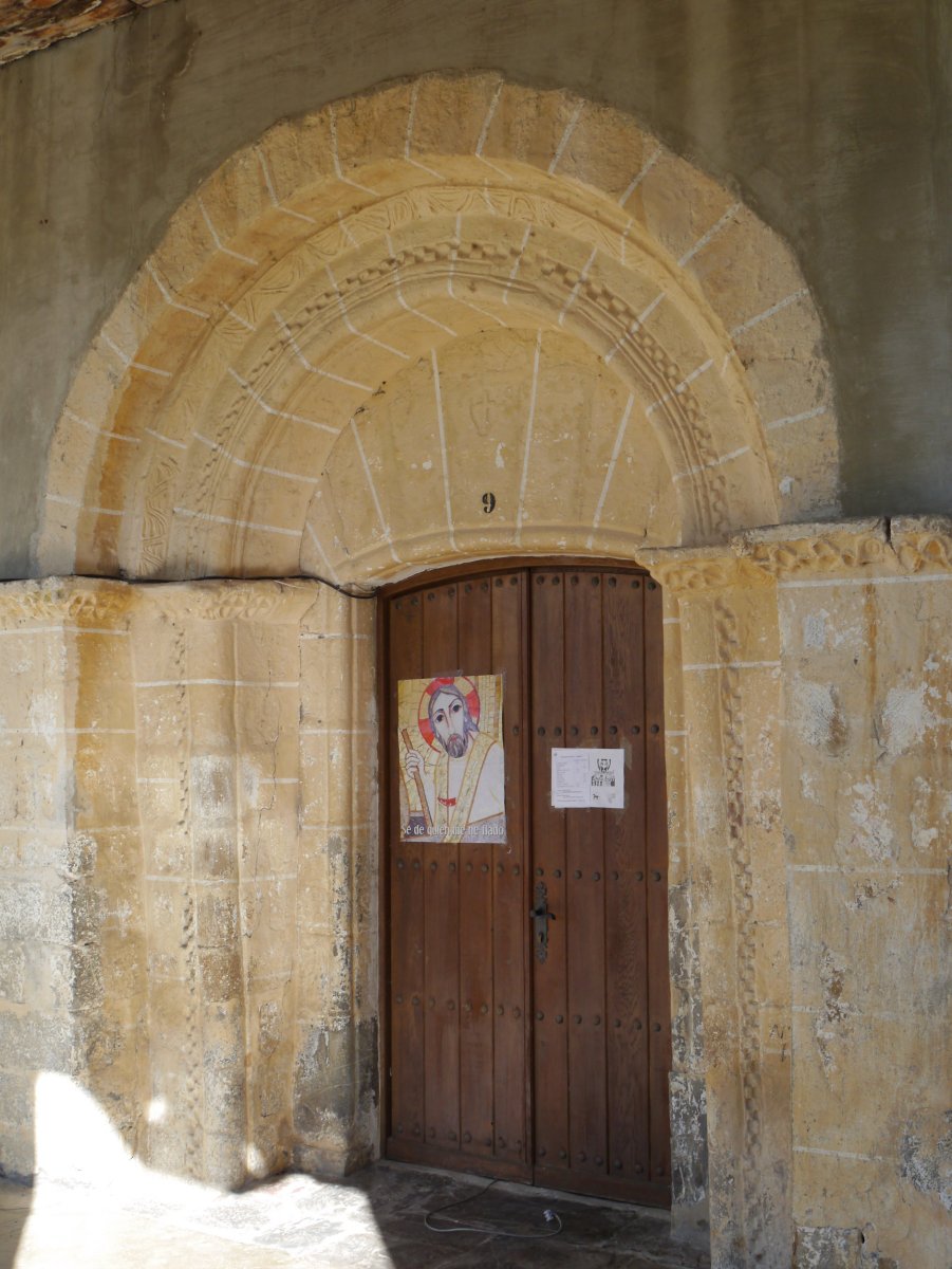 San Saturnino eliza, Ustaize