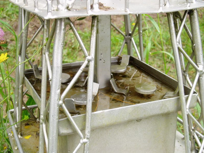 Txartelontziaren detaile bat