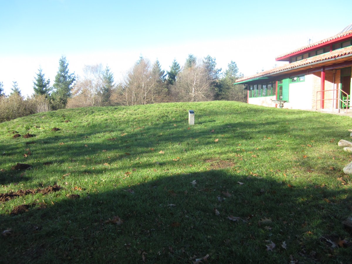 Túmulo Trekutz        Diciembre 2013