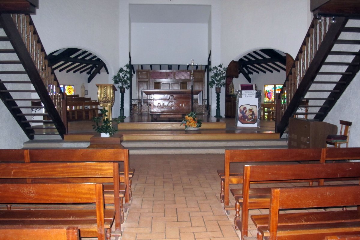 Asunción eliza, Ahurti