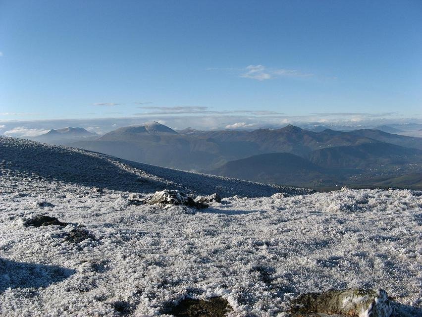 Artzamendi, Mondarrain, tontorretik