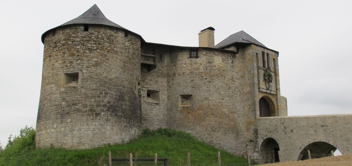 Gaztelu Zaharra, Maule